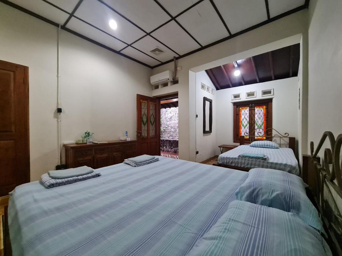 Omah Pitoe Yogya Homestay Yogyakarta Kültér fotó