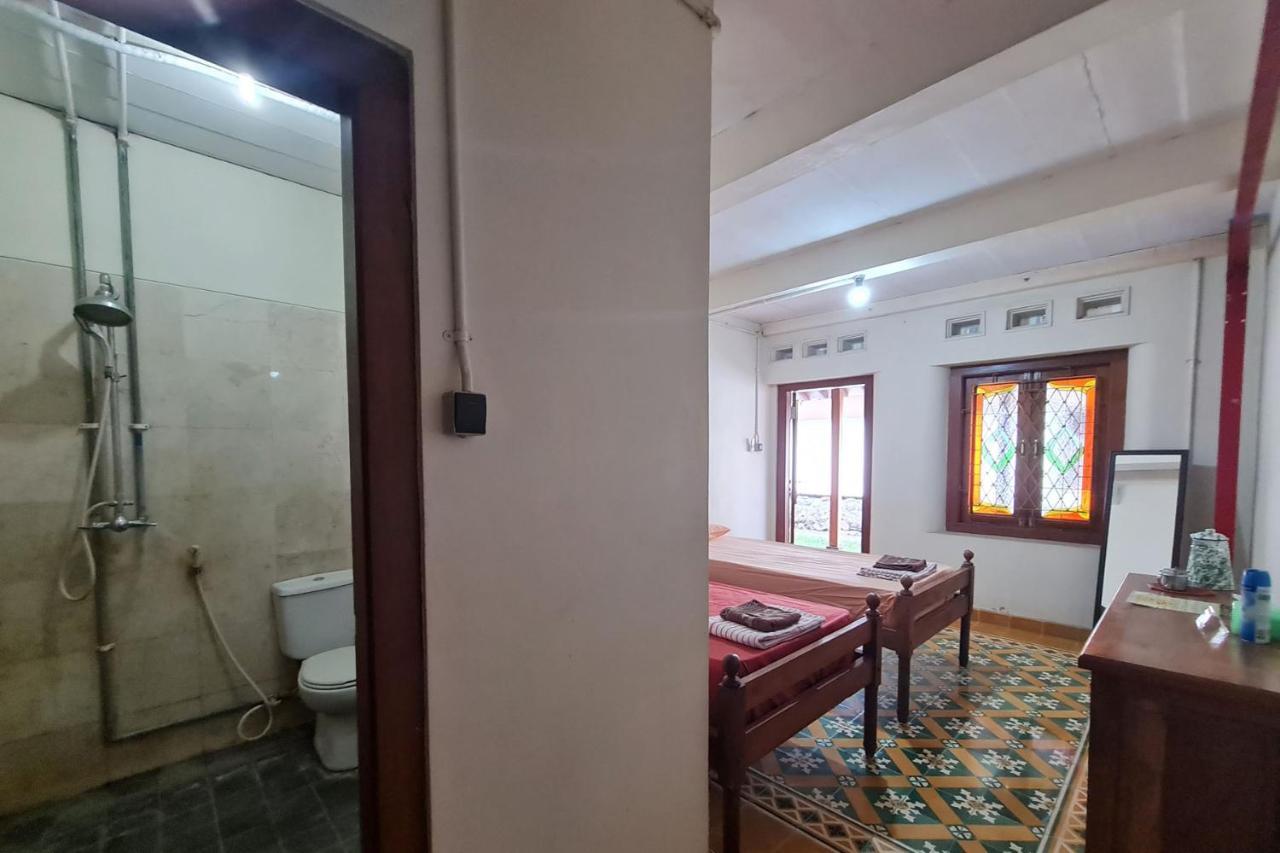 Omah Pitoe Yogya Homestay Yogyakarta Kültér fotó