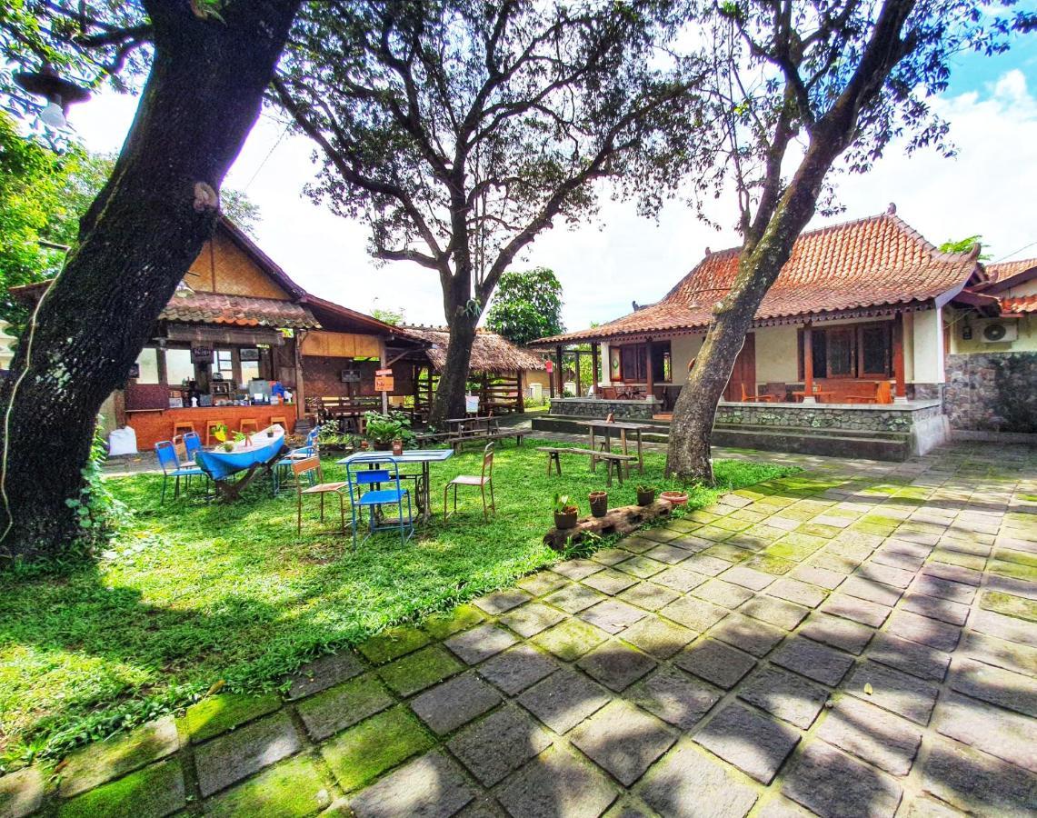 Omah Pitoe Yogya Homestay Yogyakarta Kültér fotó