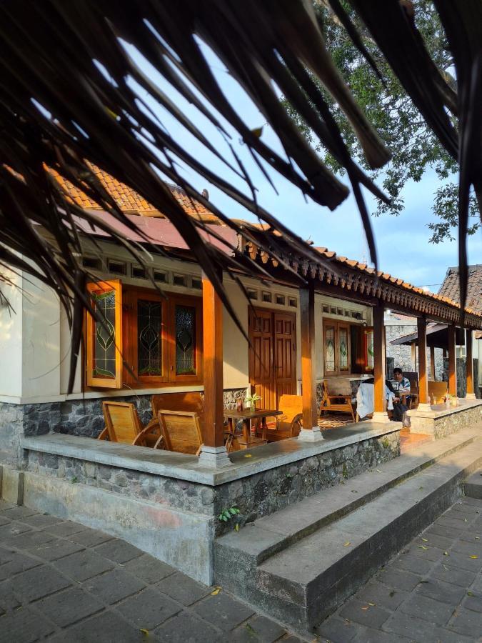 Omah Pitoe Yogya Homestay Yogyakarta Kültér fotó