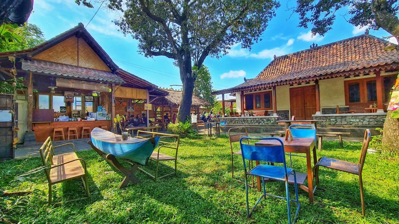 Omah Pitoe Yogya Homestay Yogyakarta Kültér fotó