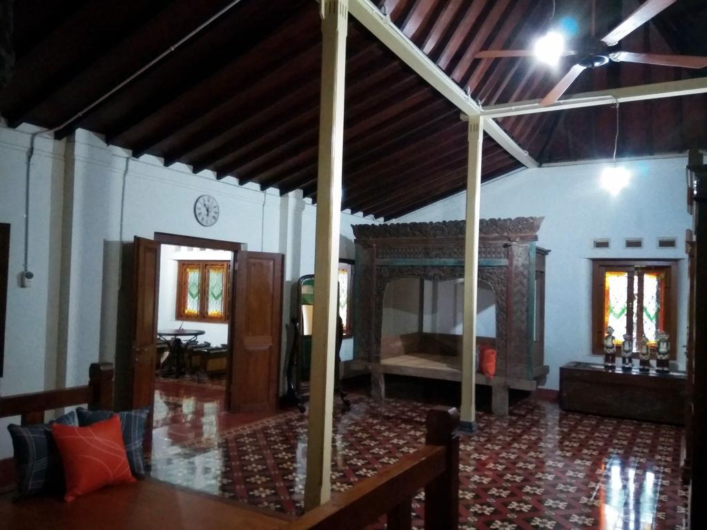 Omah Pitoe Yogya Homestay Yogyakarta Kültér fotó