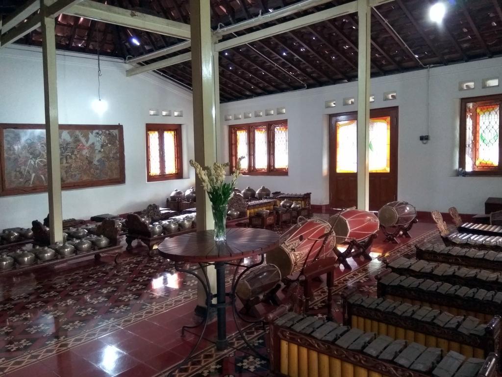 Omah Pitoe Yogya Homestay Yogyakarta Kültér fotó