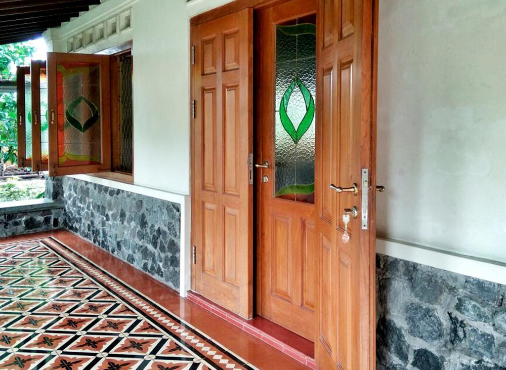 Omah Pitoe Yogya Homestay Yogyakarta Kültér fotó